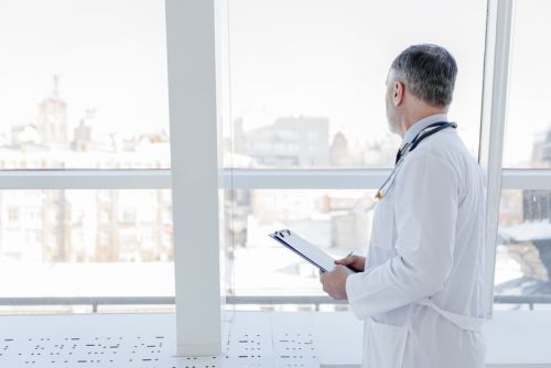 wp-content/uploads/doctor-window.jpg